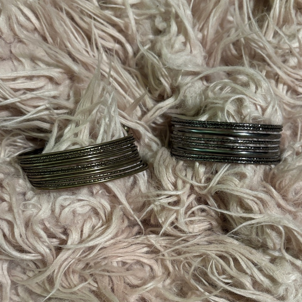 Set of 2 Cuff Bracelets- Gunmetal and Bronze
